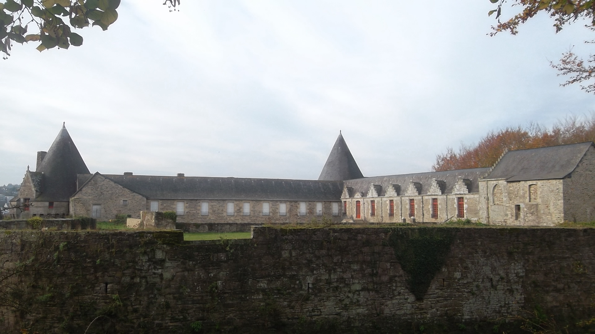 pontivy-ch-rohan-back-nov11