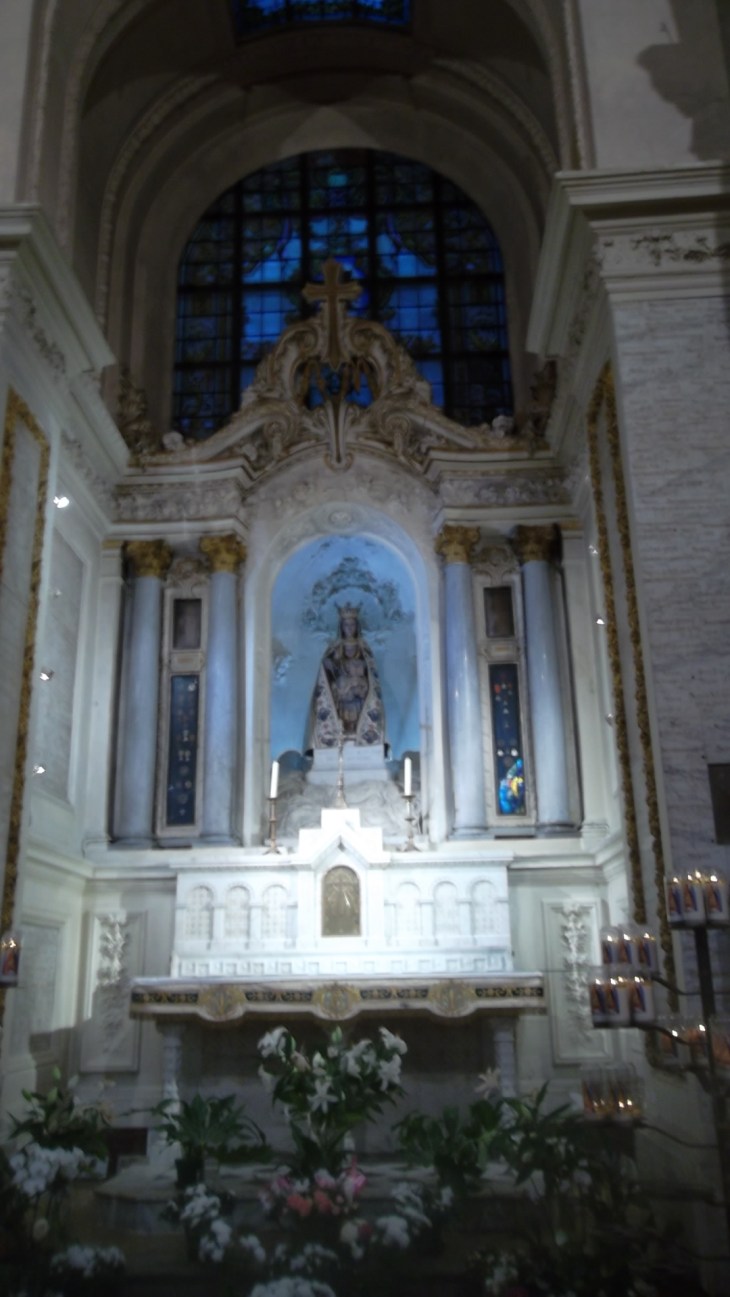 rennes-bas-st-sauveur-virgin-chapel-dec13