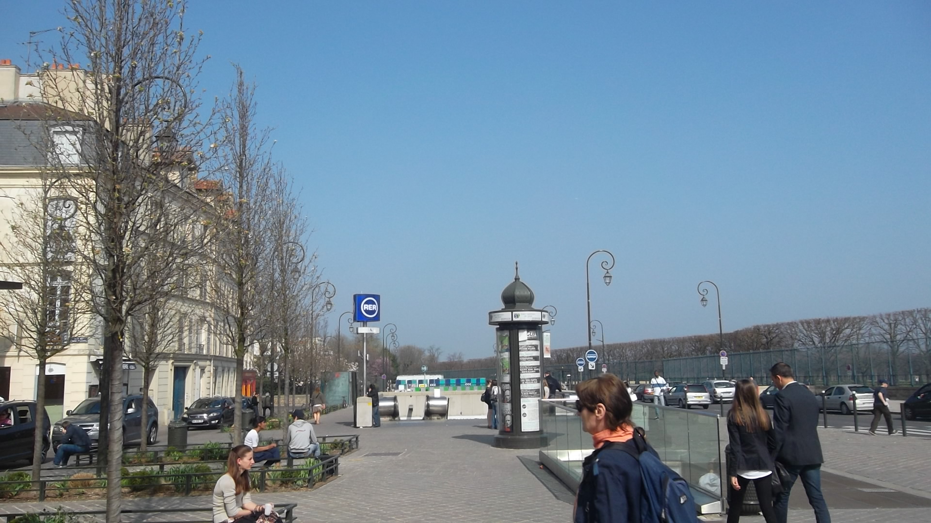 SGL RER A in out Paris mar12