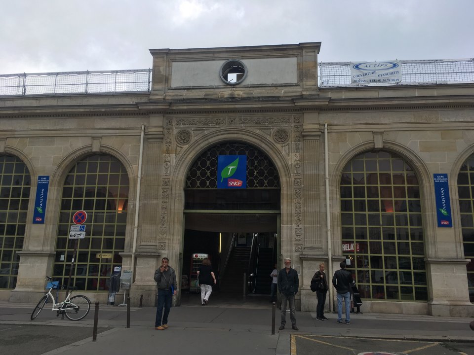 Versailles gare rive-droite-front
