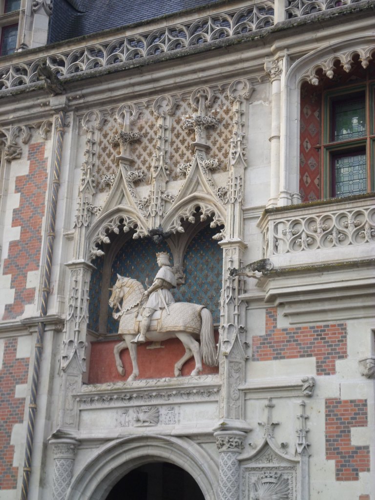 blois-chateau-front-statue-francois-i-dec15