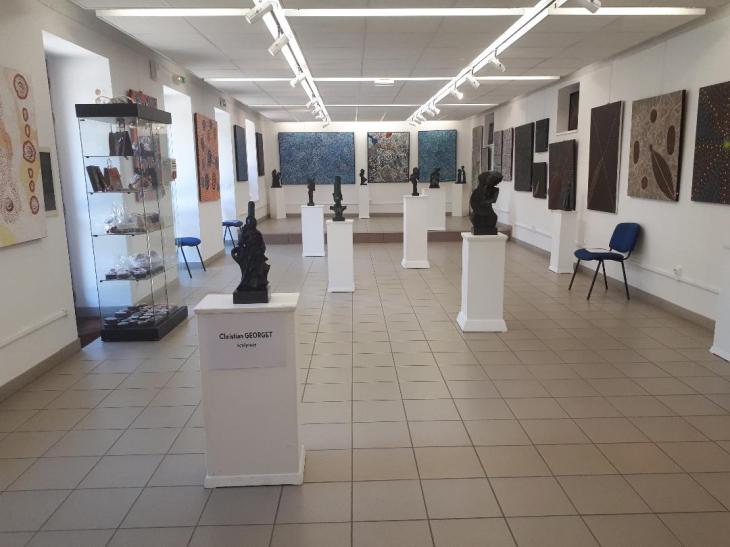 gourin-chat-tronjoly-expo-statues-salon-jul19