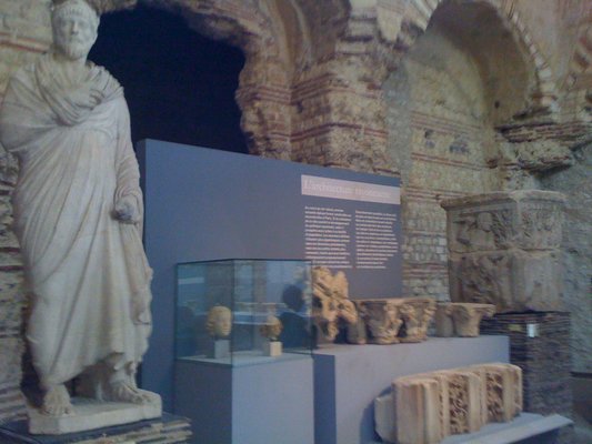 Paris mus Cluny roman sculptures 2009