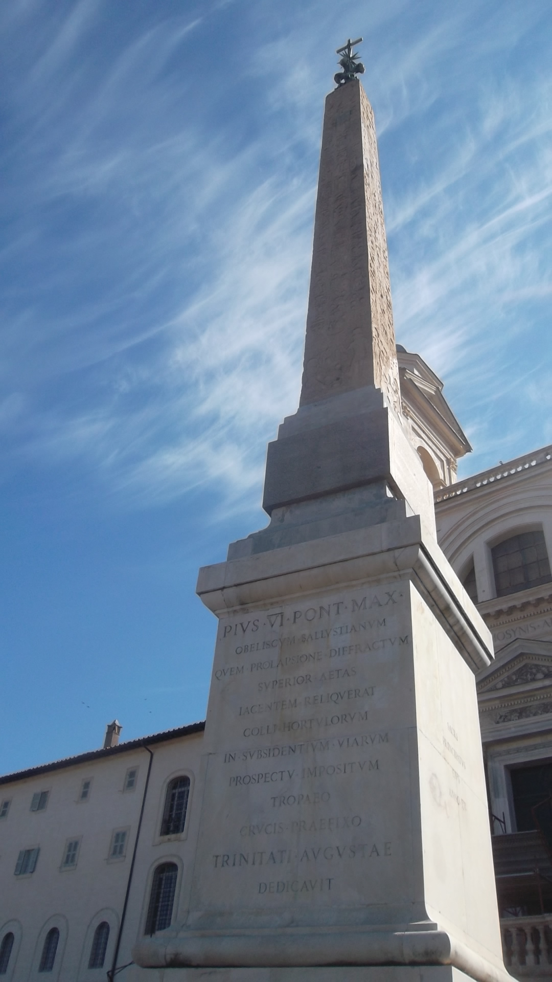 roma-church-trinite-des-monts-obelisk-closeup-aug13