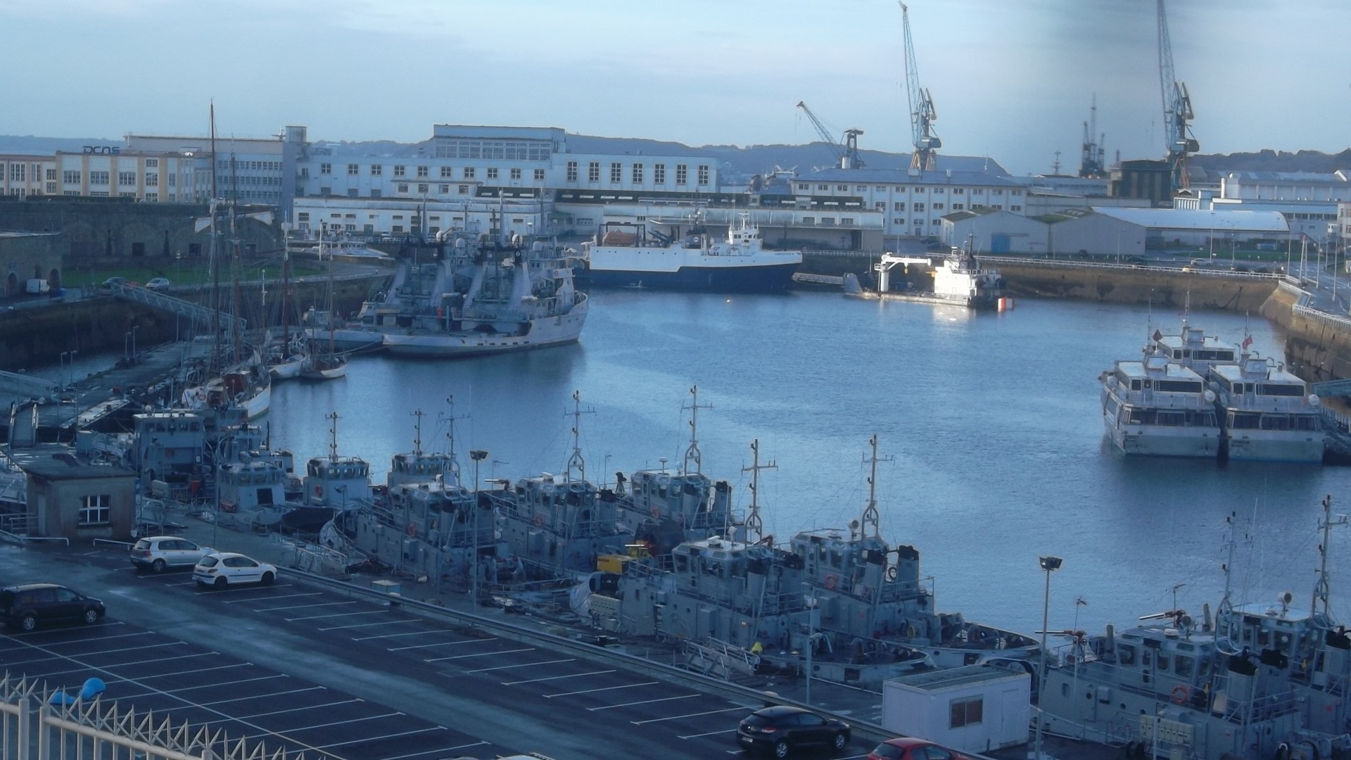 brest-base-naval-complete-nov13