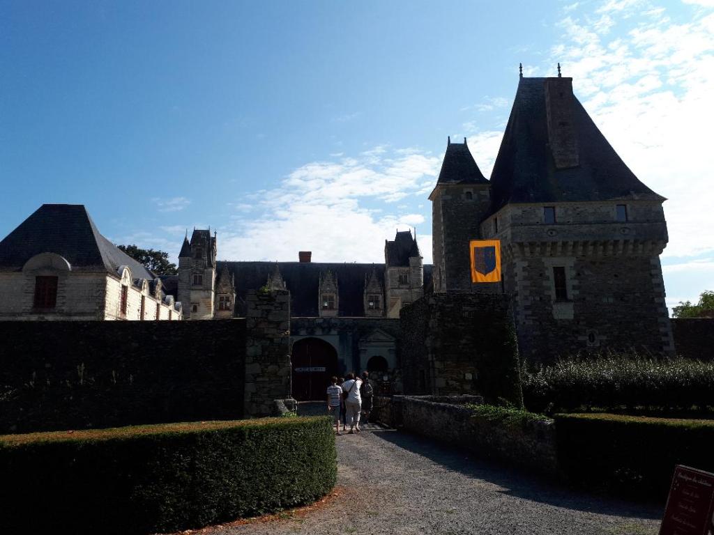 chateau-goulaine-castle-entrance-aug18