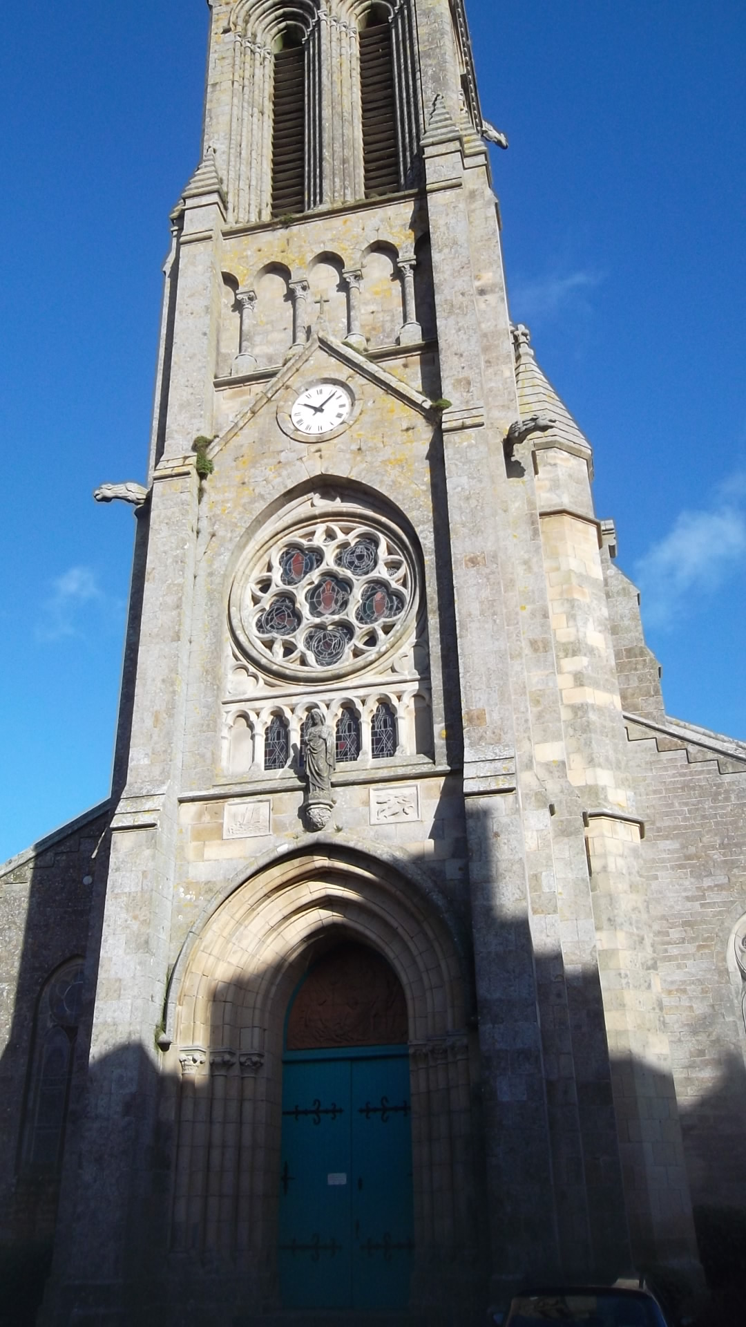 douarnenez-ch-st-herle-front-dec13