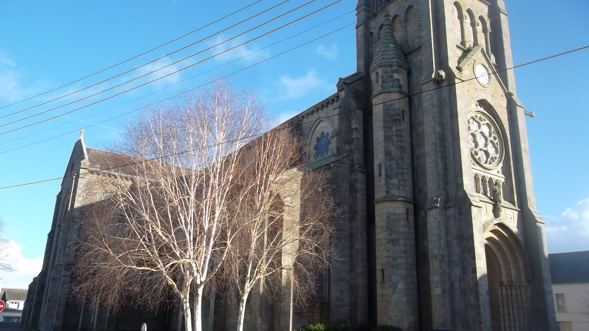 douarnenez-ch-st-herle-left-side-dec13