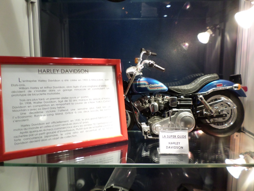 lr-mus-mod-red-harleys-dec14