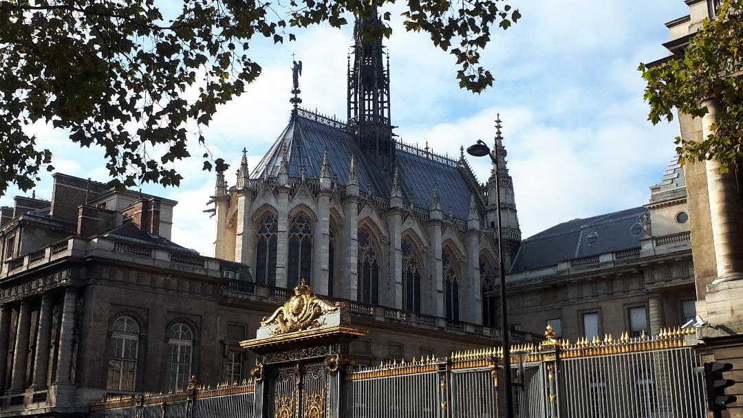 paris-sainte-chapelle-front-side-nov19
