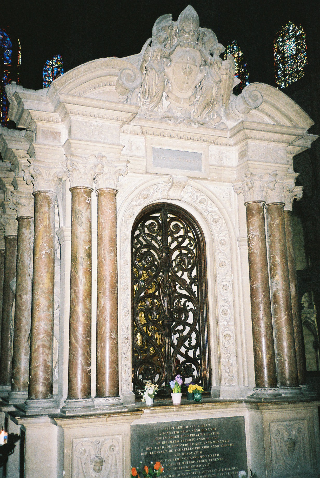 reims bas st remi tomb st remi aug11