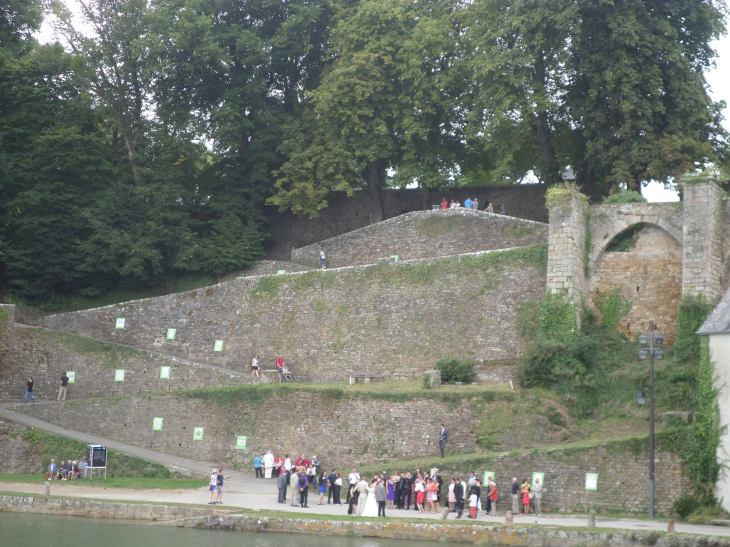 SAMSUNG CAMERA PICTURES