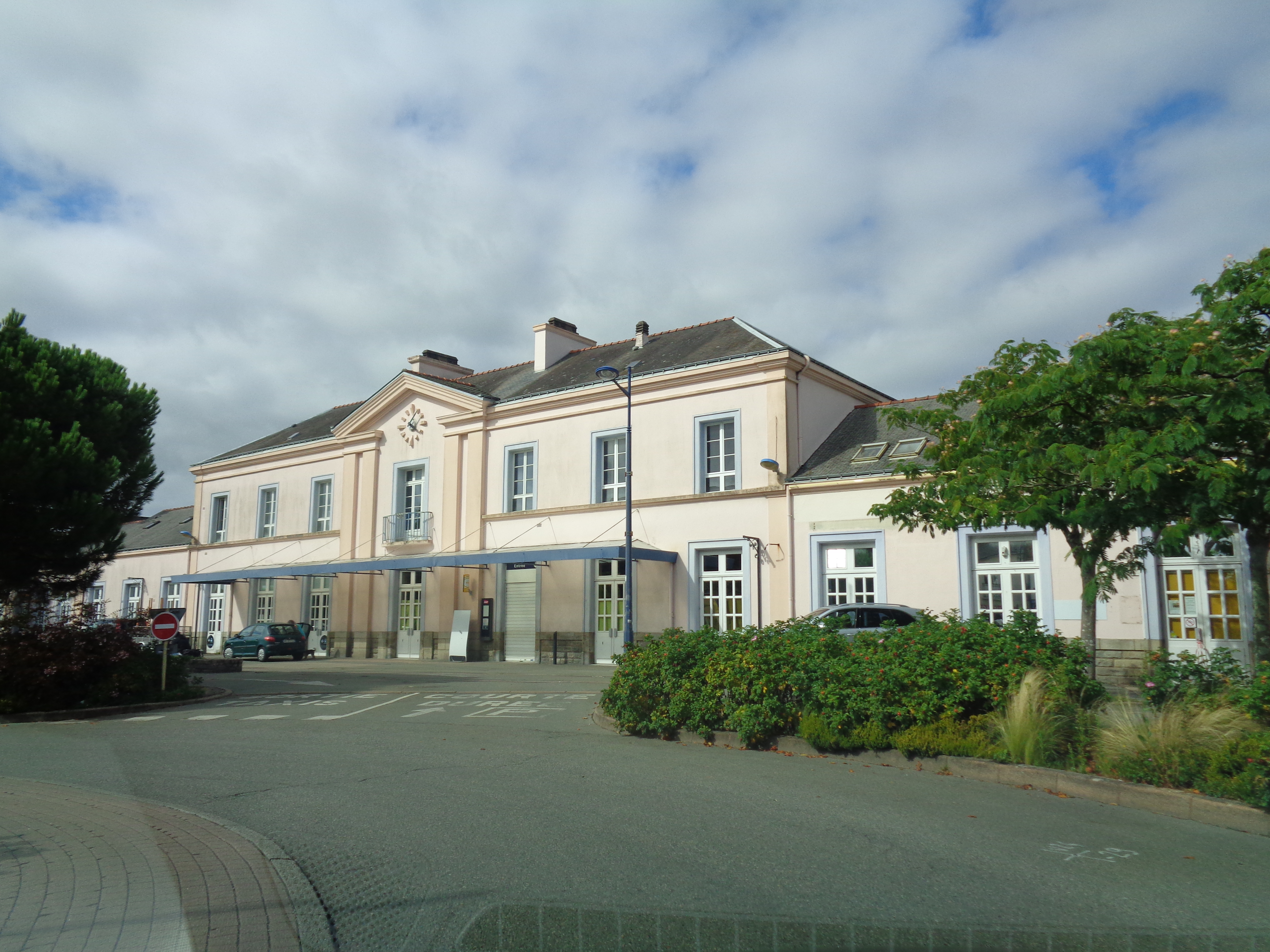auray train station old sep21