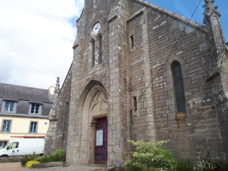 beuzec-conq-ch-saint-budoc-front-aug19