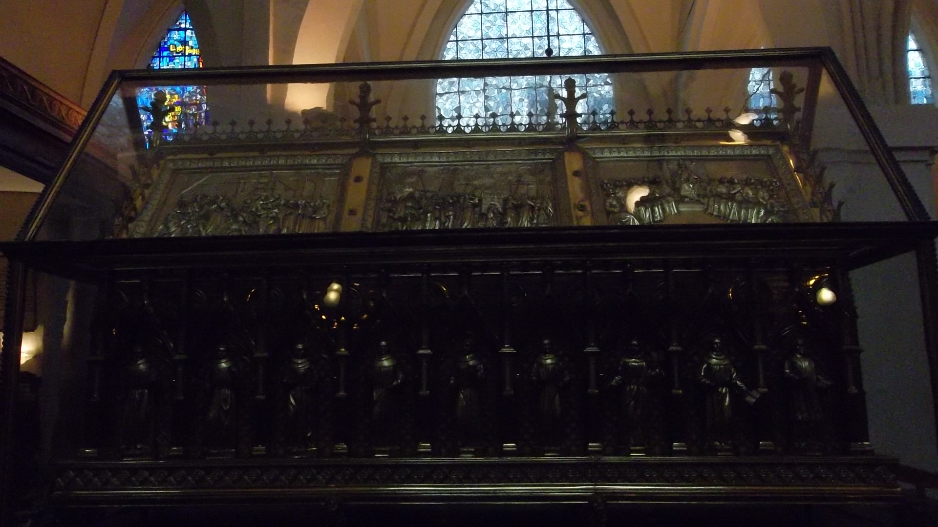 bru-ch-st-nicolas-casket-of-gorcum-martyrs-dec12