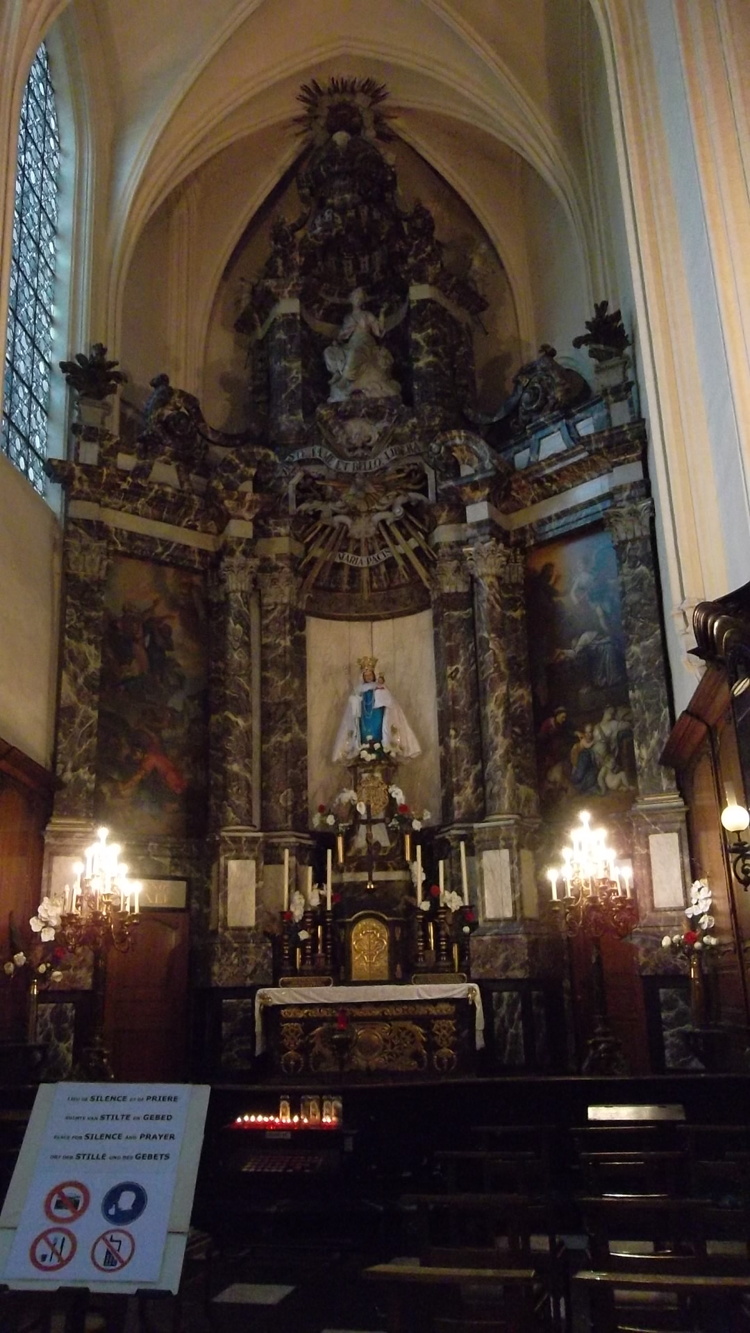 bru-ch-st-nicolas-chapel-of-Virgin and child-dec12