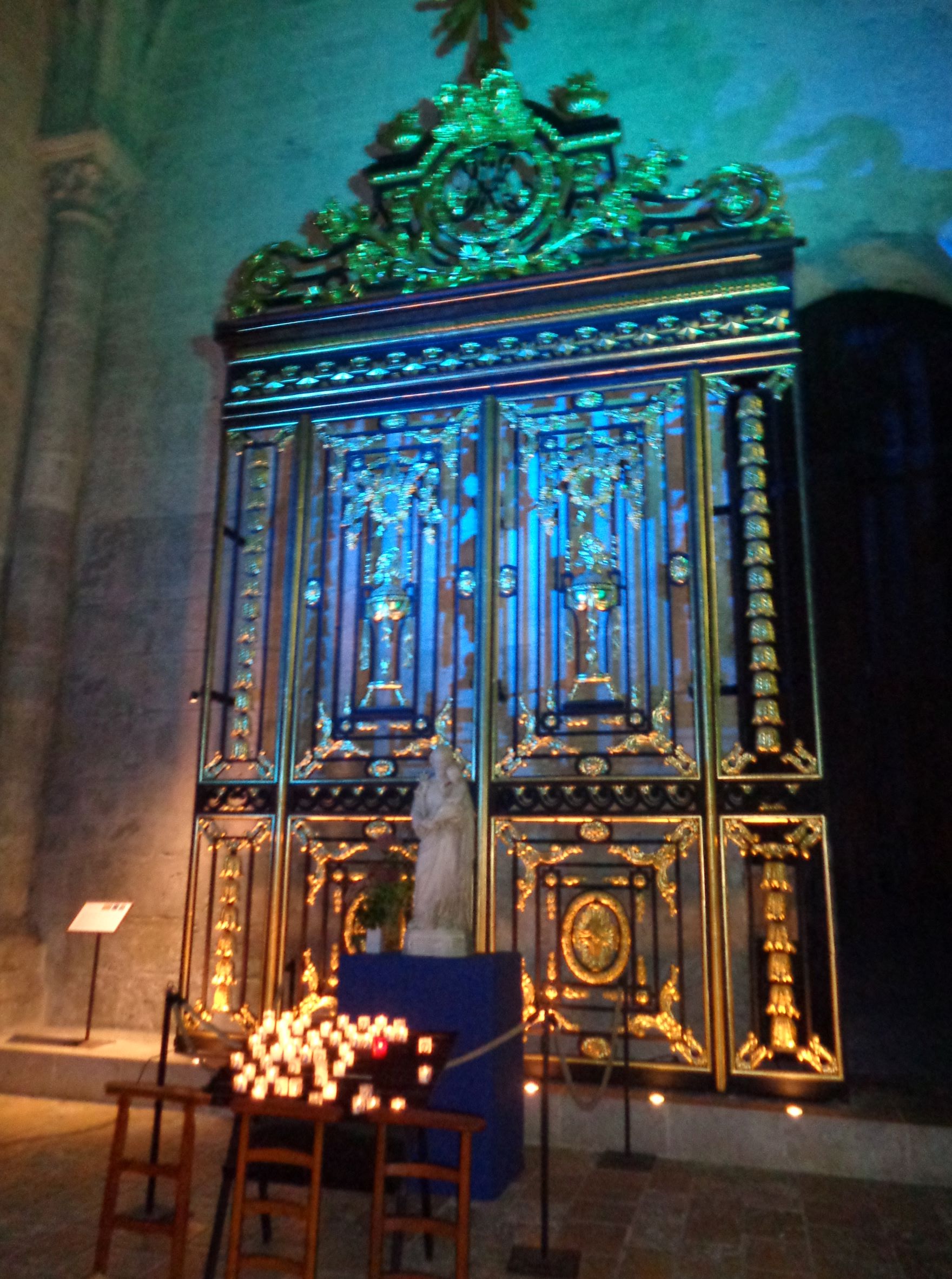 Chartres Cat ND virgin tresor sep21