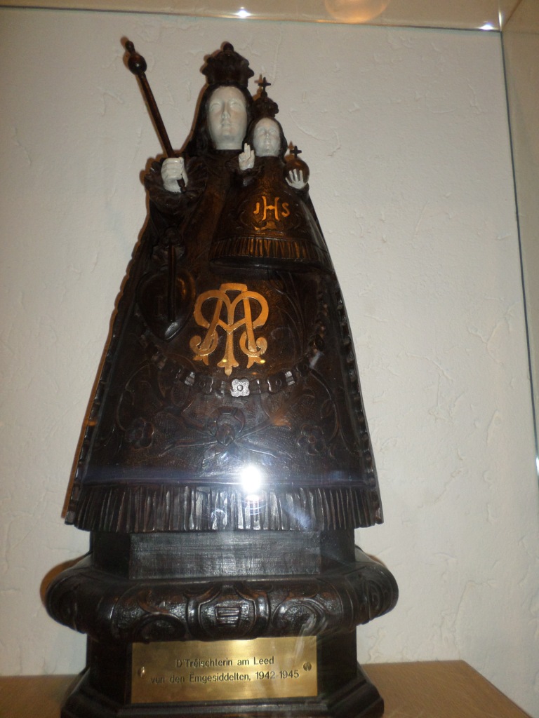 lux-cat-nd-black-madonna-virgin-aug15