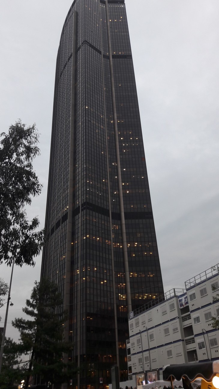 paris-tour-montparnasse-by-gare-nov17