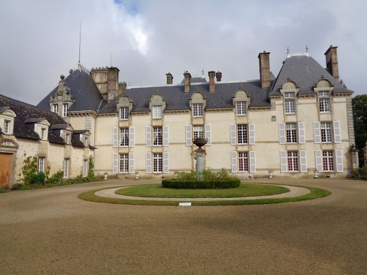 plu chateau keronic cour d honneur sep21