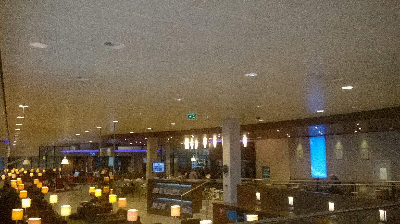 ams-schiphol-apt-salon-52-lounge-nov16