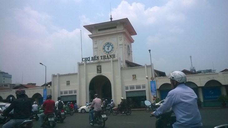 hcmc-ben-thanh-market-arrviing-mar16