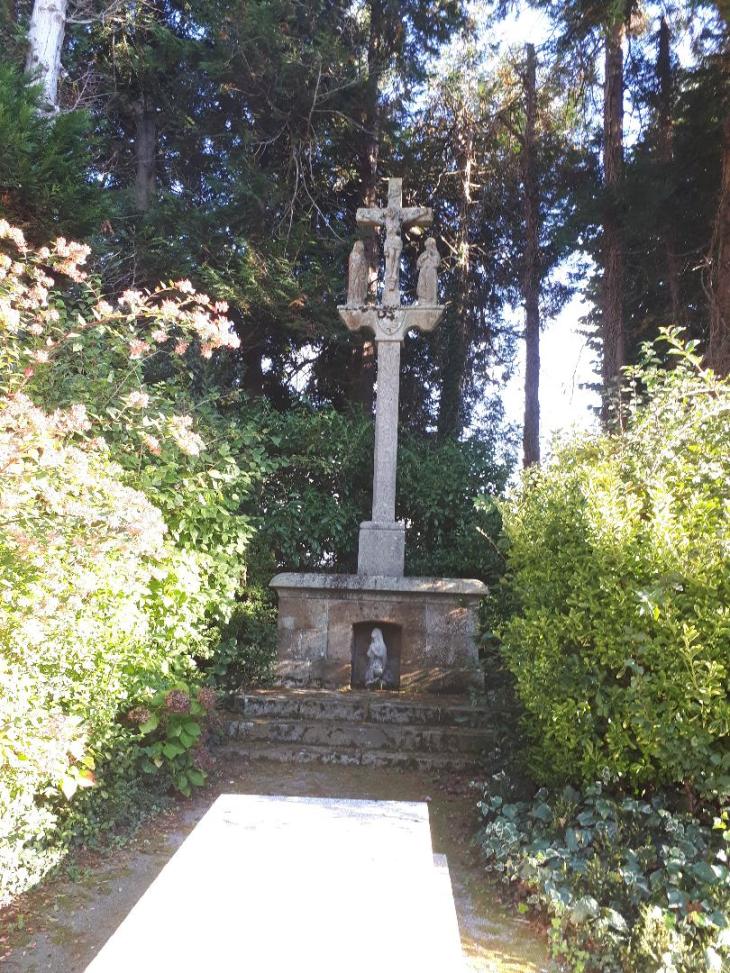 le bono ch ND des Flots calvaire ext oct21