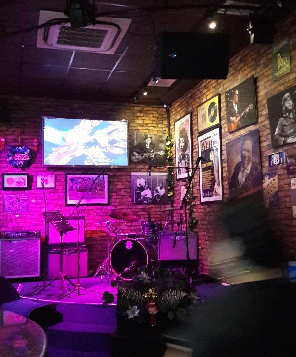 manila-road-house-manila-bay-bar-live-music-nov18