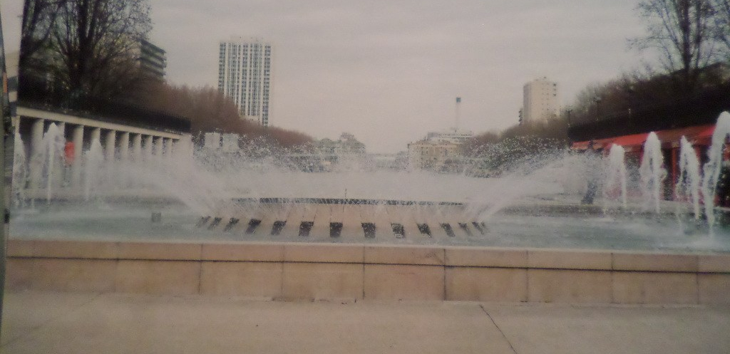 paris canal st martin pl bataille stalingrad