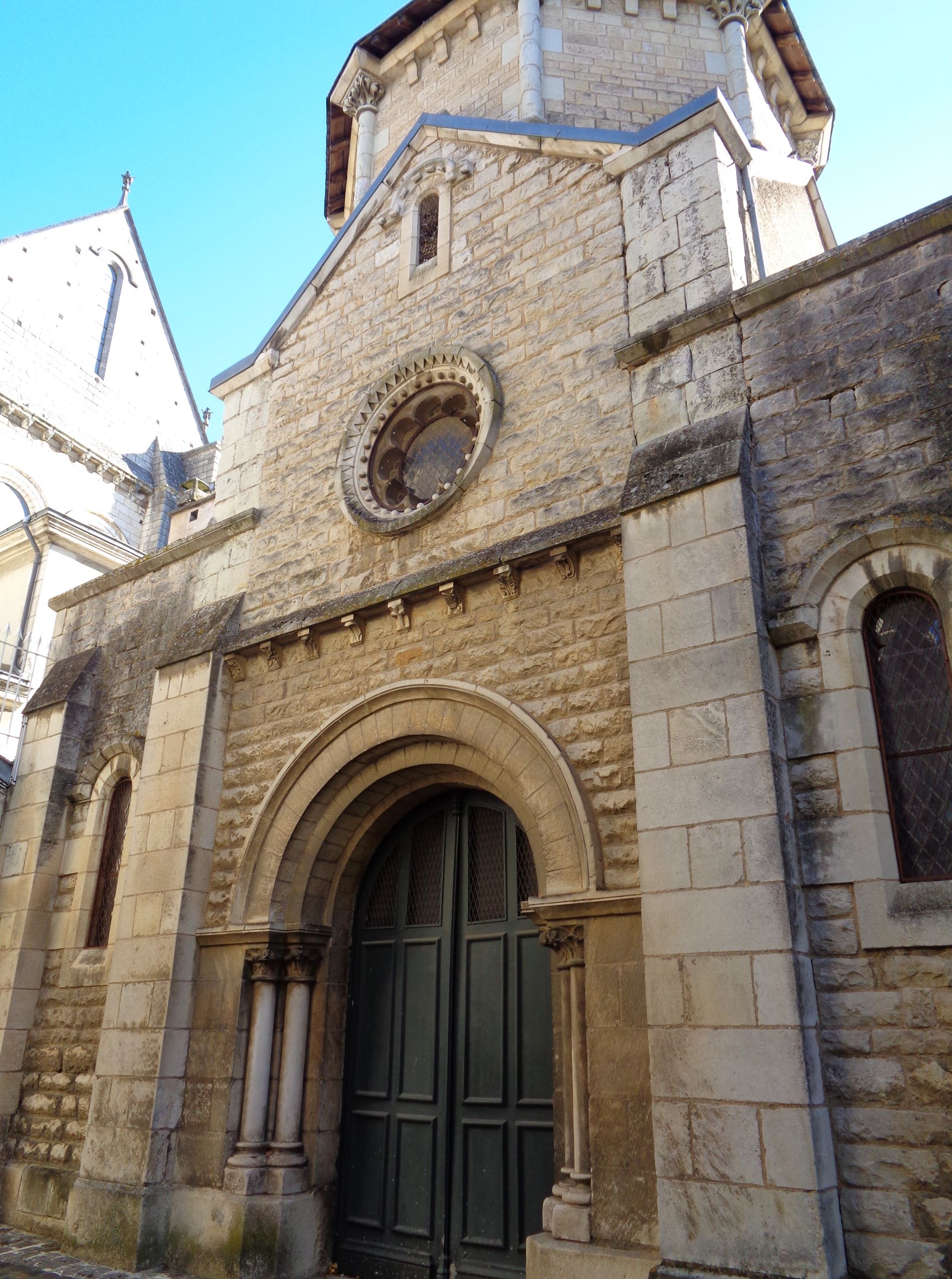 Poitiers ch st Hilaire impasse de la cathedrale oct21
