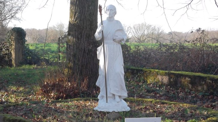 brech compound st michel statue michel de montfort by convent chartreuse jan12