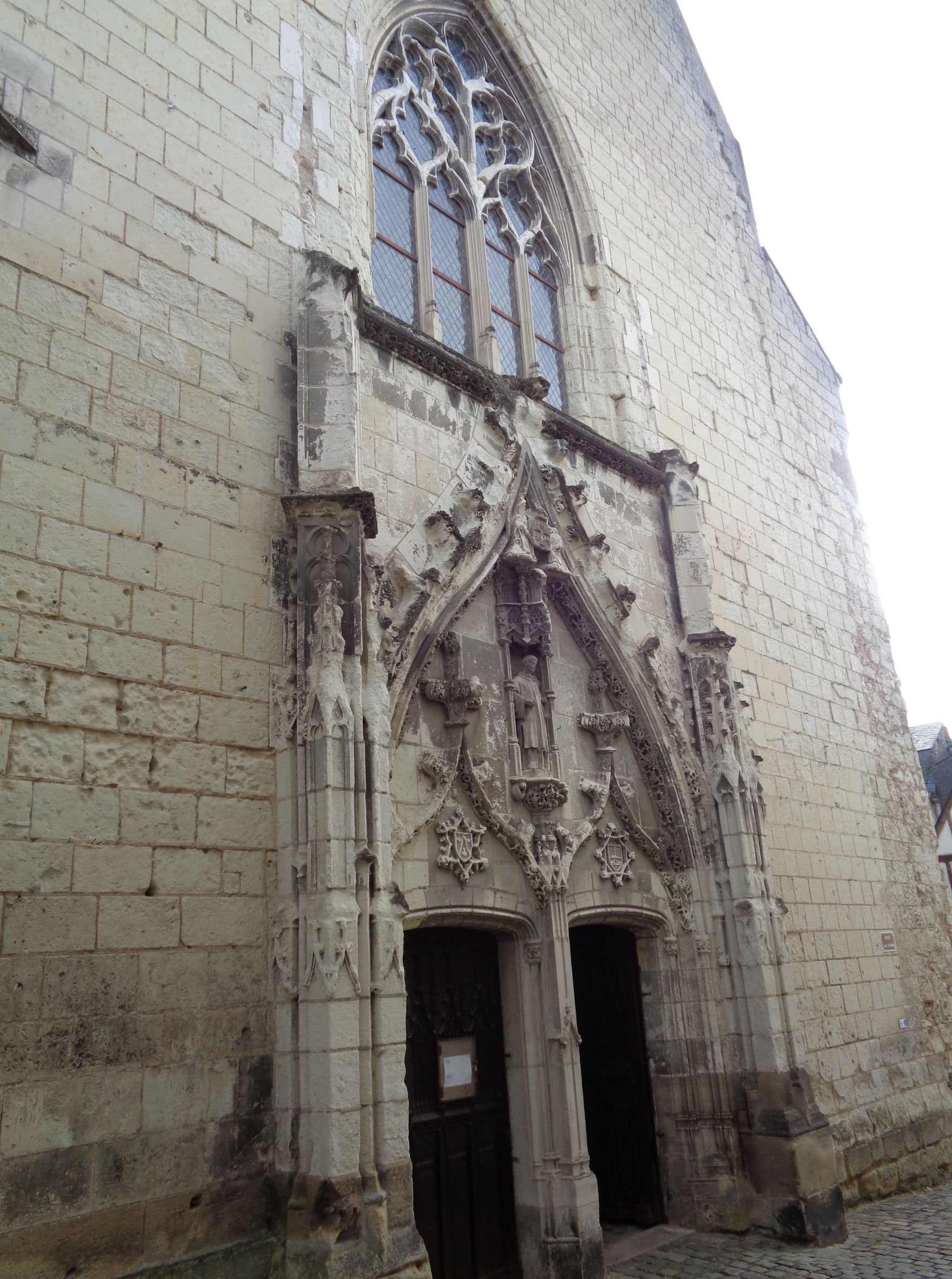 chinon-ch-st-etienne-front-nov21