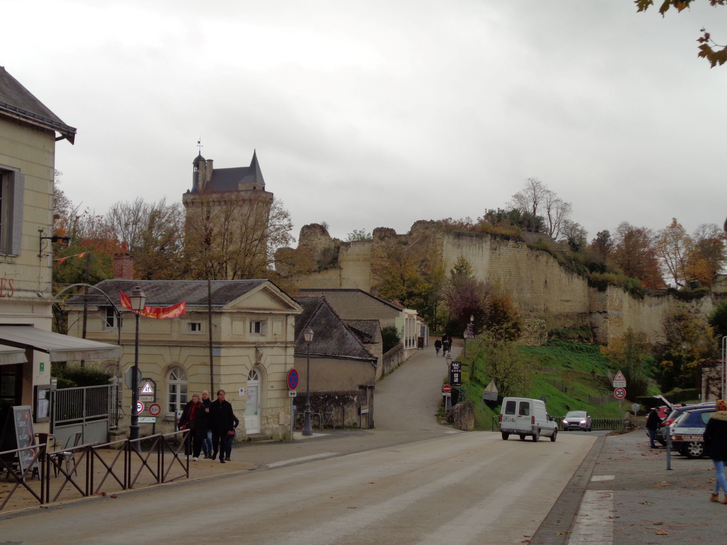 Chinon fortress from parking to entr nov21