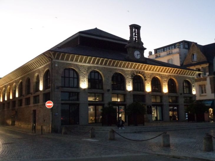 Concarneau covered market halles nov21
