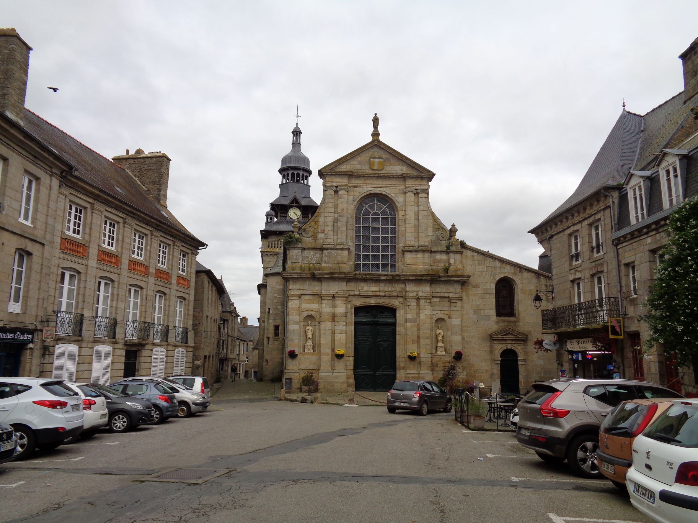Moncontour ch Saint Mathurin arriving nov21
