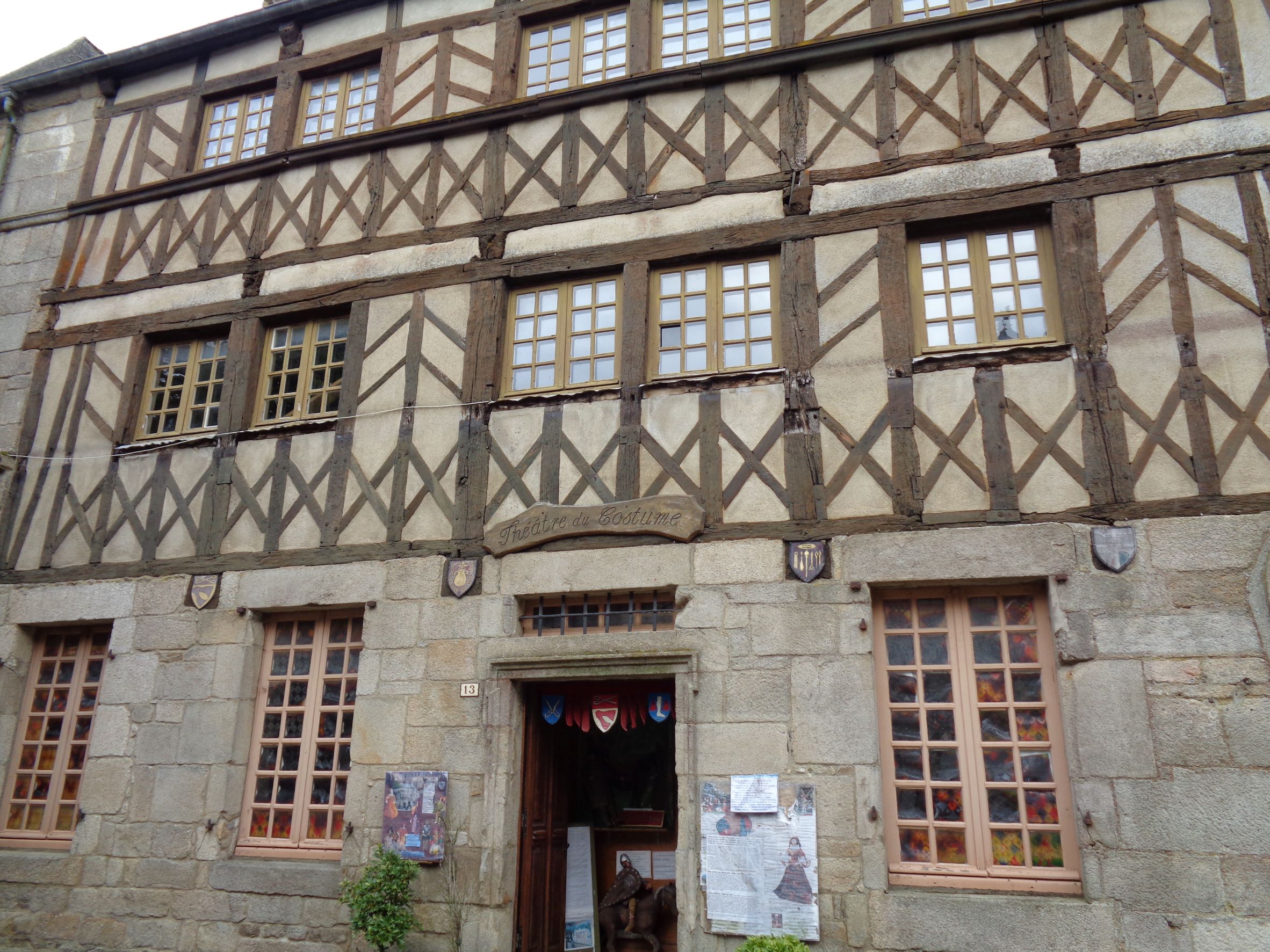 Moncontour theatre du costume nov21