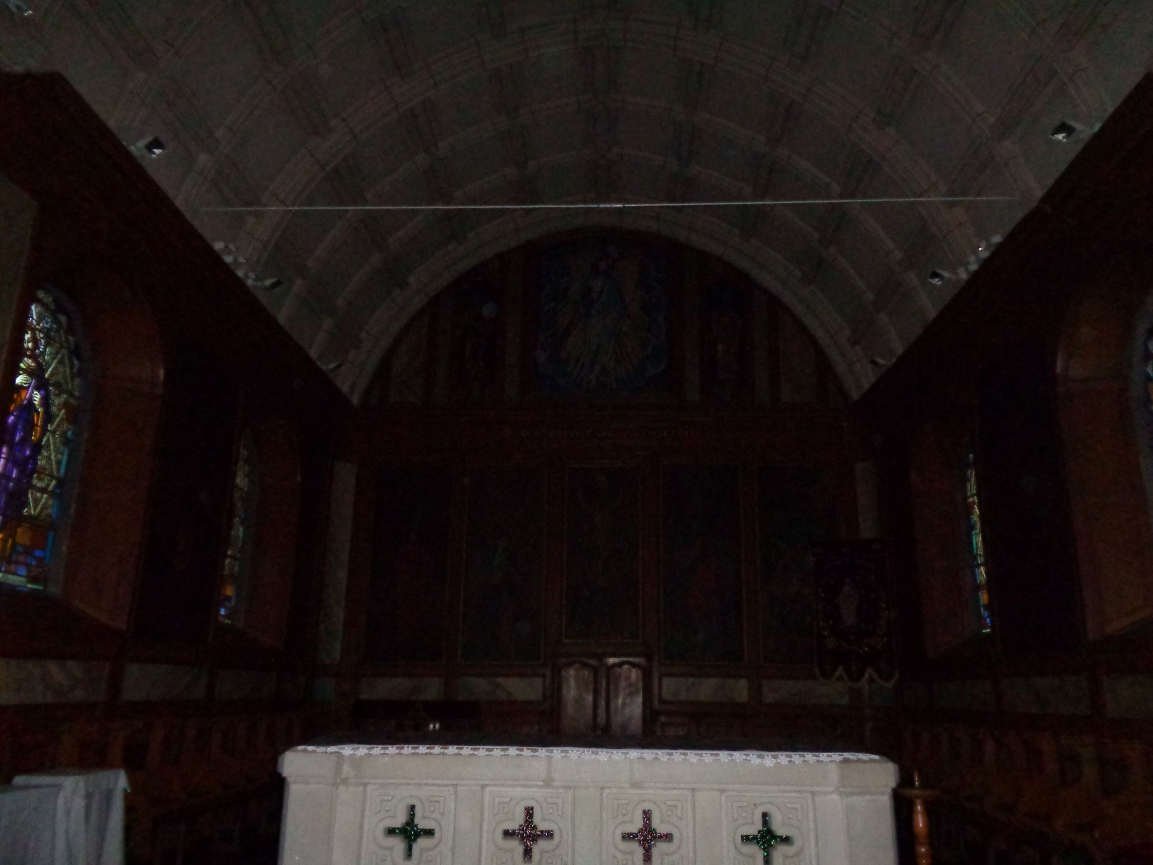 Neulliac ch Saint Pierre et Saint Paul altar nov21