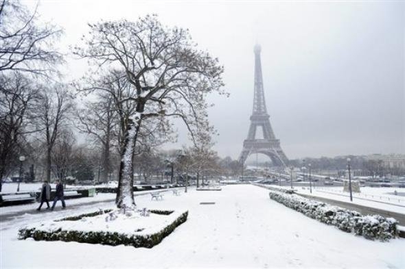 Paris by Concorde to Eiffel snow day Dec10