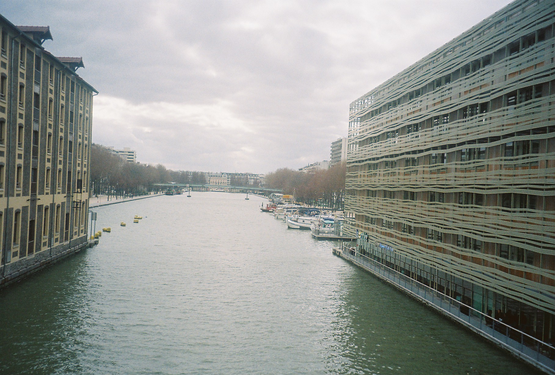 Paris pont sur rue crimee to canal st martin nov11