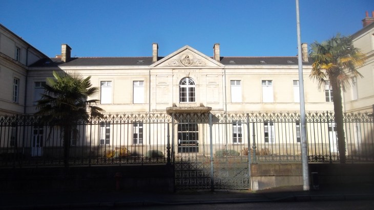 Rennes hotel dieu dec13