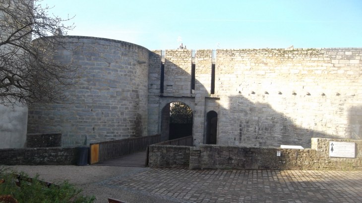 Vannes porte calmont and tour jan14
