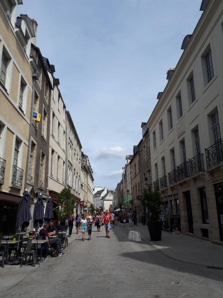 vannes rue saint vincent aug18