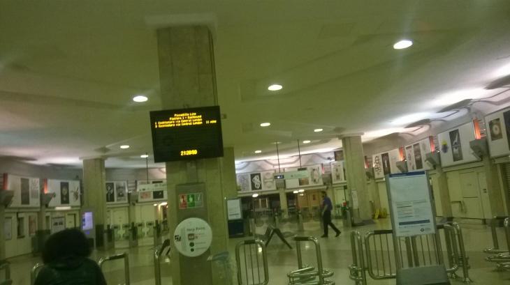 london heathrow airport on piccadilly tube to Gloucester sep15