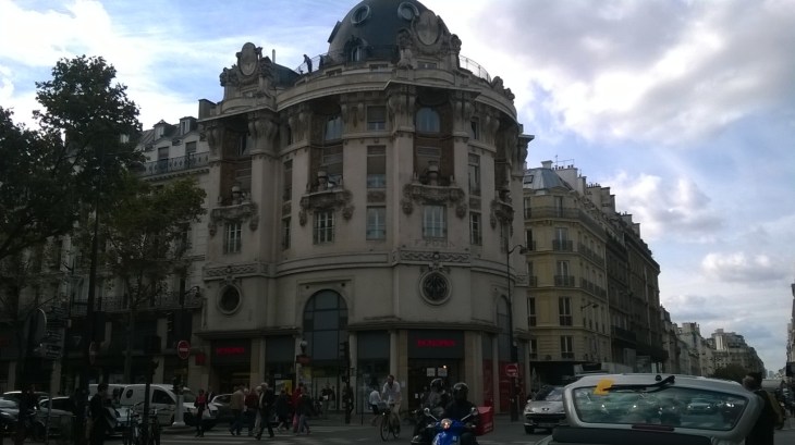 paris monoprix front by reaumur sebastopol burials below found sept15