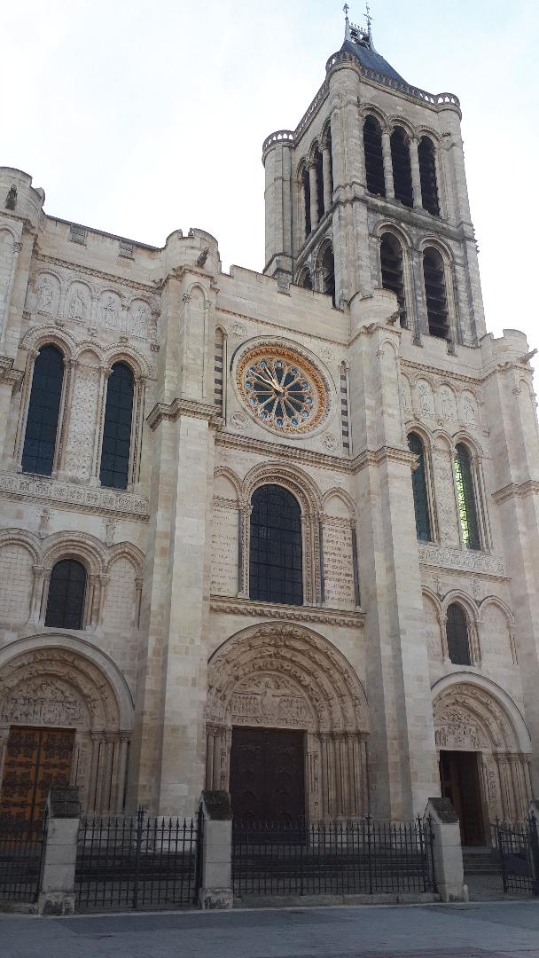 st denis basilica front nov19