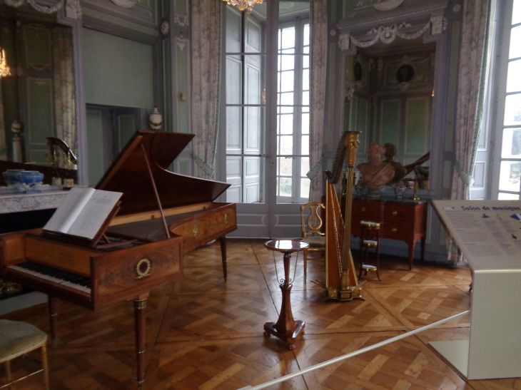 Valencay castle salon de musique Tayllerand dec21