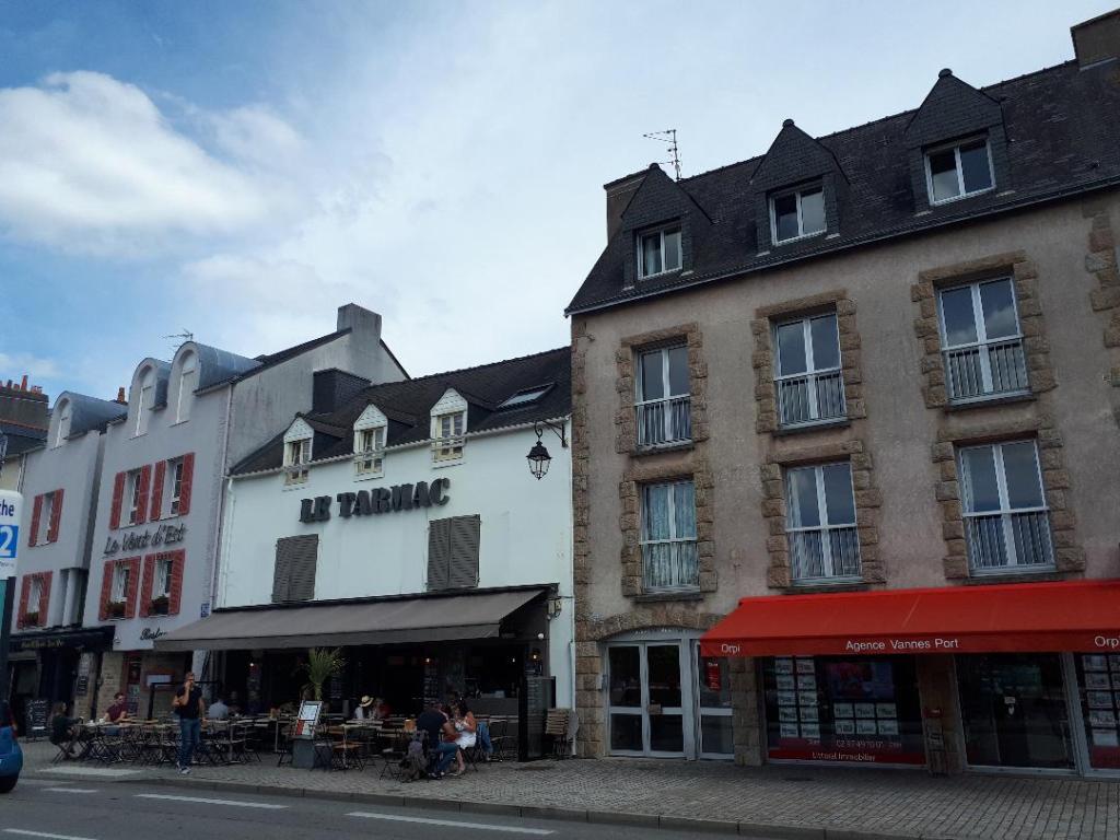 vannes-le-tarmac-resto-aug18