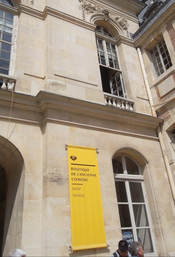 versailles-boutique-de-lancienne-comedie-may12