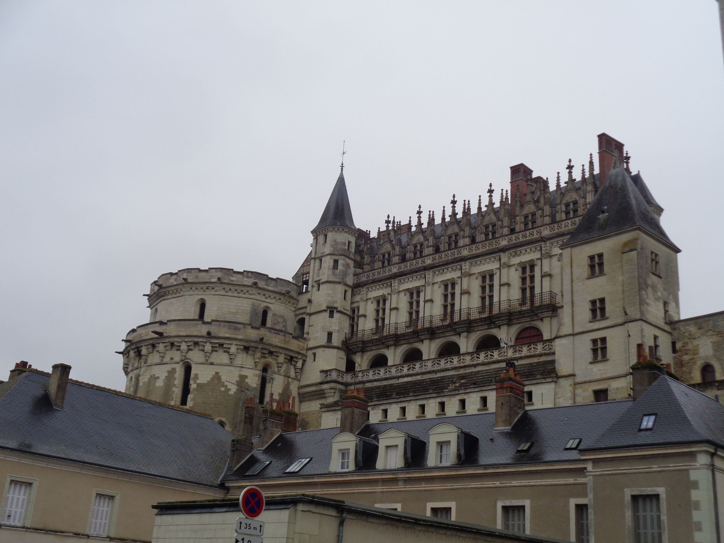 Amboise castle back side from loire river jan22