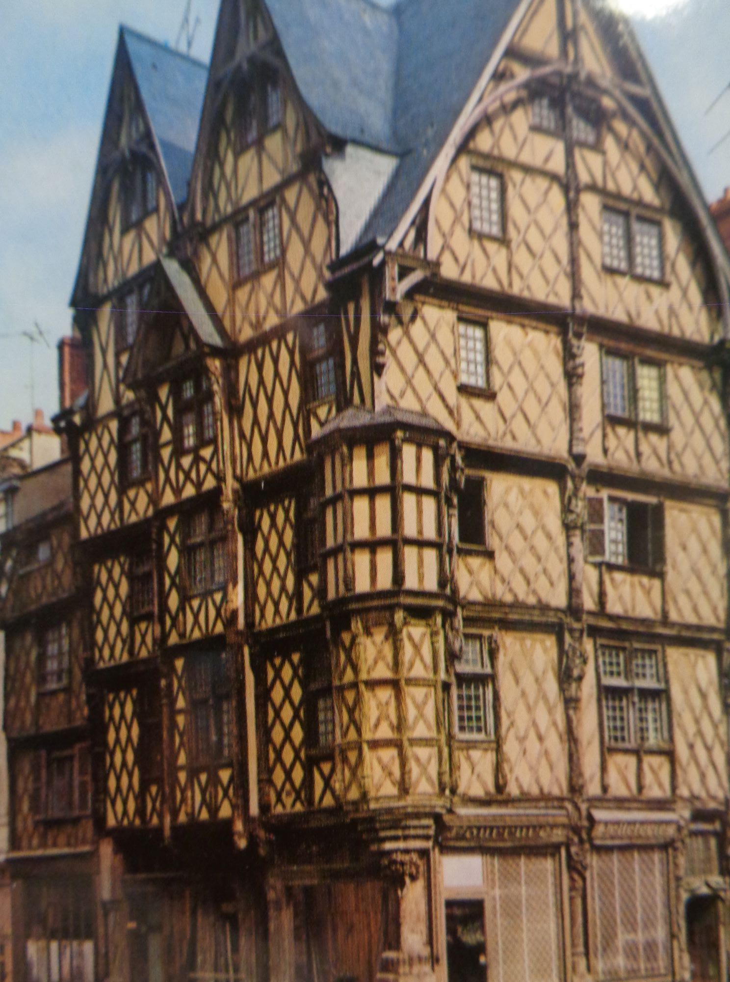 Angers maison d'Adam 16C